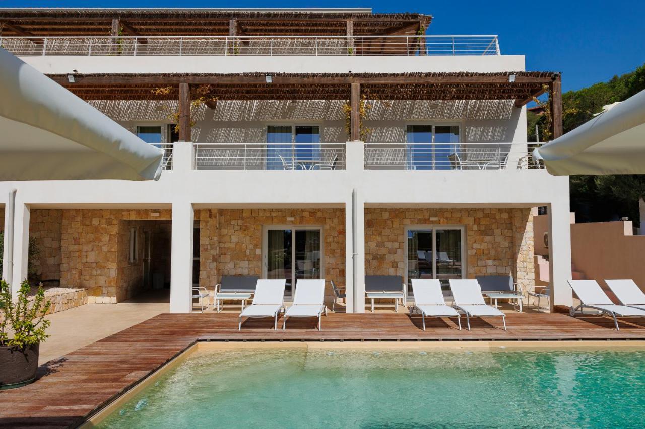 Mercury Beach Hotel SantʼAntìoco Exteriör bild