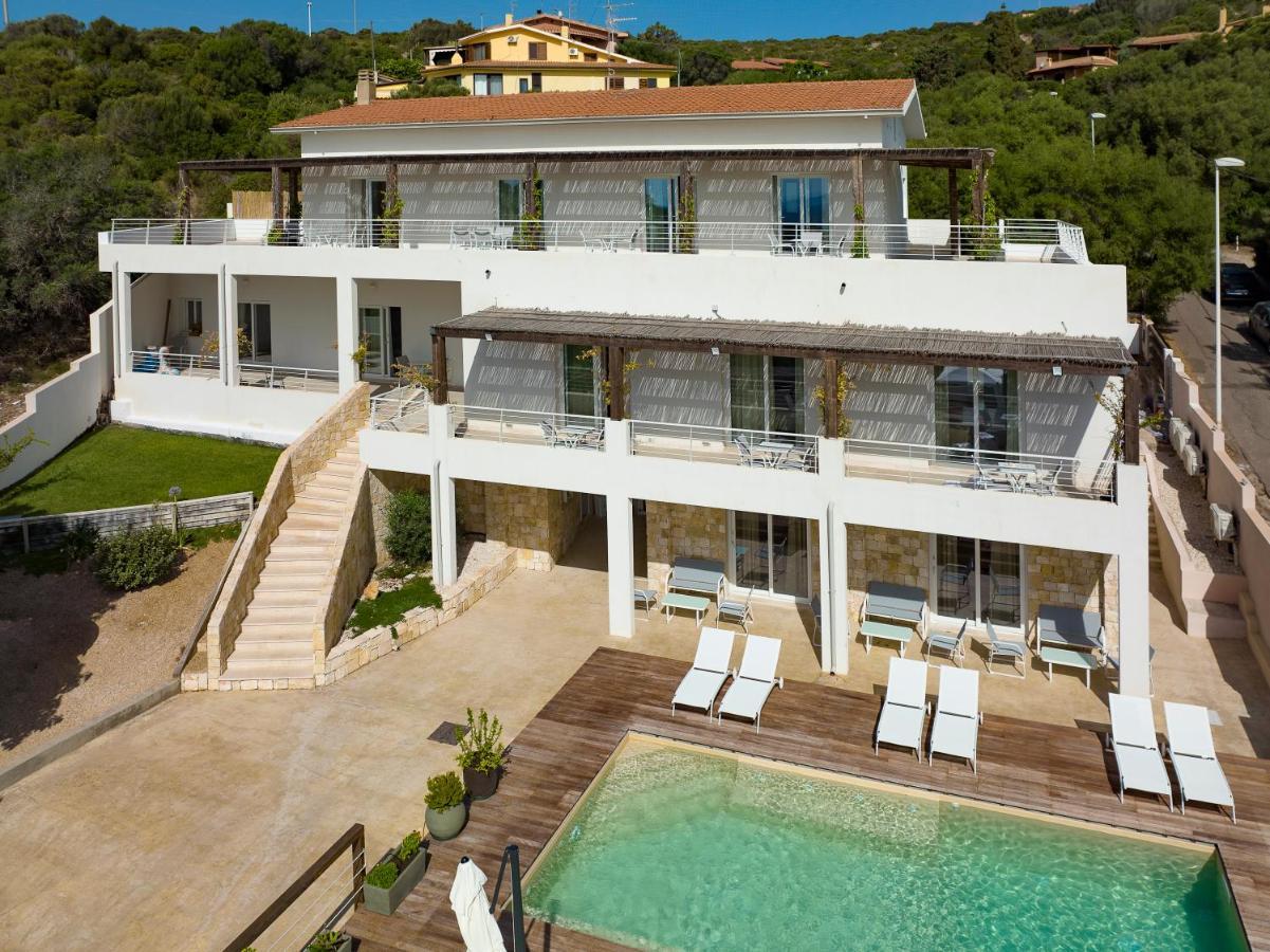 Mercury Beach Hotel SantʼAntìoco Exteriör bild